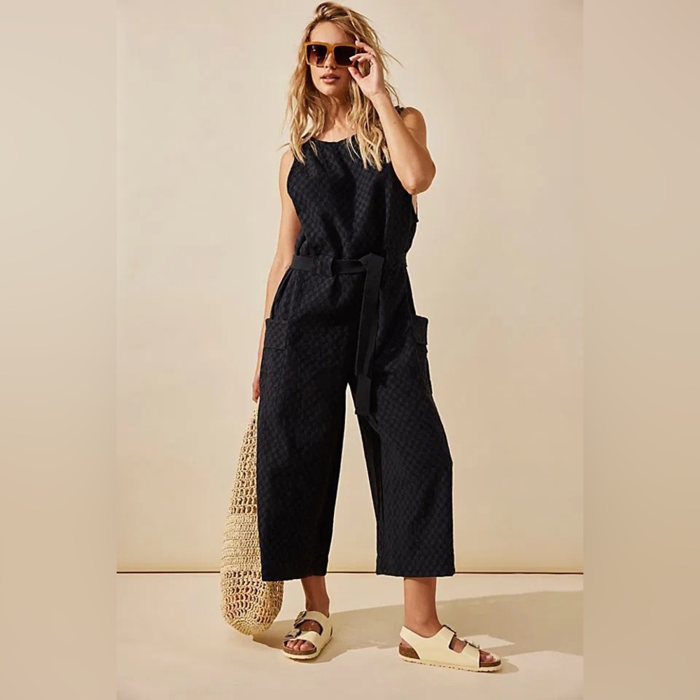 BNWT — Free People She’s a Catch Jumpsuit — Size MD